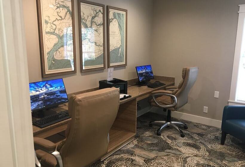 منتجع Palmera Inn And Suites