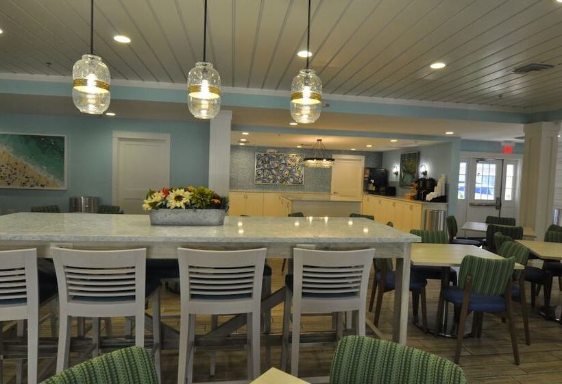 منتجع Palmera Inn And Suites