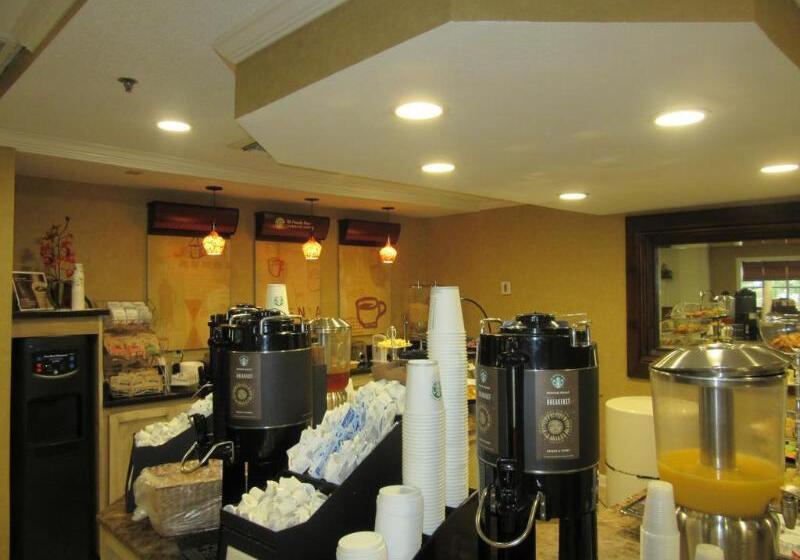 منتجع Palmera Inn And Suites