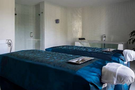 渡假胜地 Pier 66 Hotel & Marina