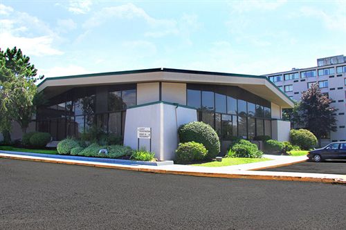 Stratford Hotel & Conference Center