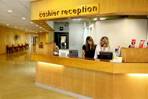 Stratford Hotel & Conference Center