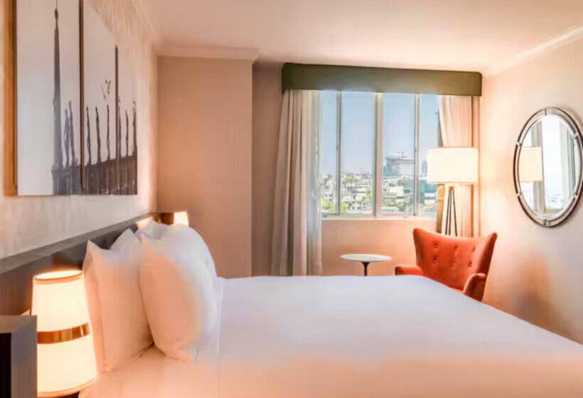 هتل Courtyard by Marriott San Diego Downtown Little Italy