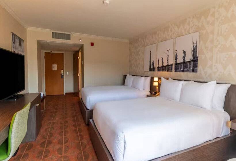 هتل Courtyard by Marriott San Diego Downtown Little Italy