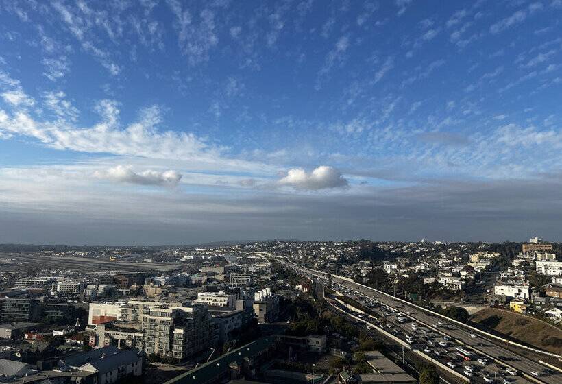 호텔 Courtyard by Marriott San Diego Downtown Little Italy