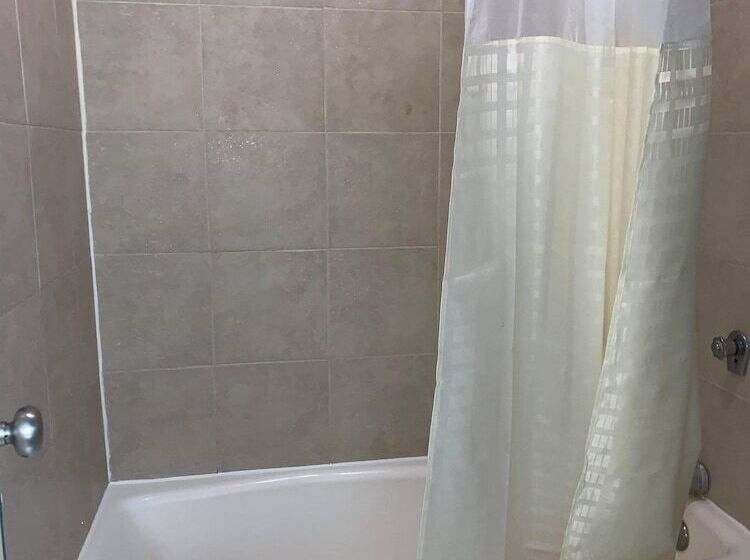 Best Price Motel & Suites