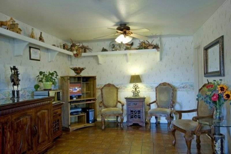 هتل Americas Best Value Inn Tucson