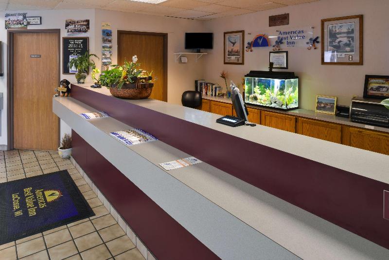 هتل Americas Best Value Inn La Crosse