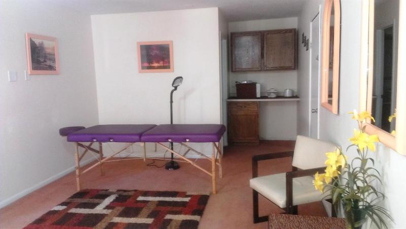 هتل Americas Best Value Inn La Crosse