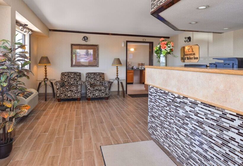 Отель Americas Best Value Inn Pittsburgh Airport