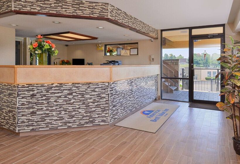 Отель Americas Best Value Inn Pittsburgh Airport