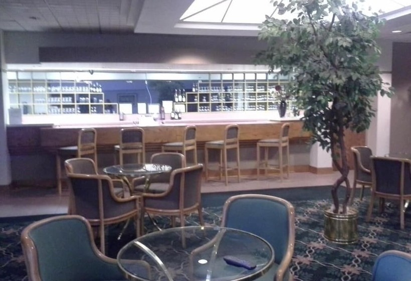 فندق Americourt Extended Stays