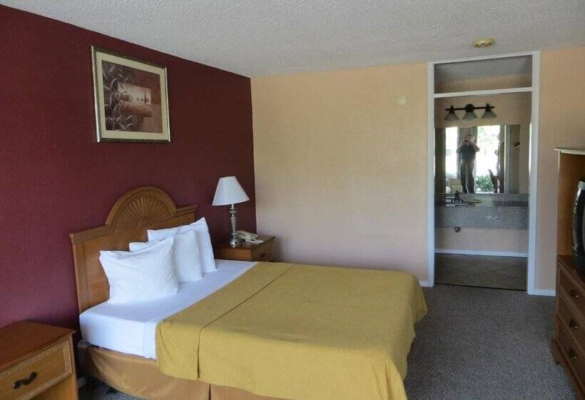 فندق Americourt Extended Stays