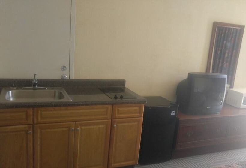 فندق Americourt Extended Stays