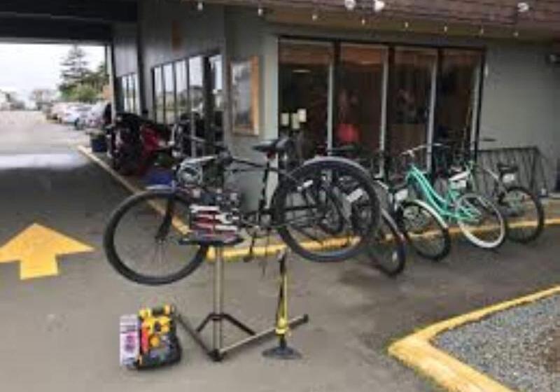 فندق Astoria Riverwalk Inn