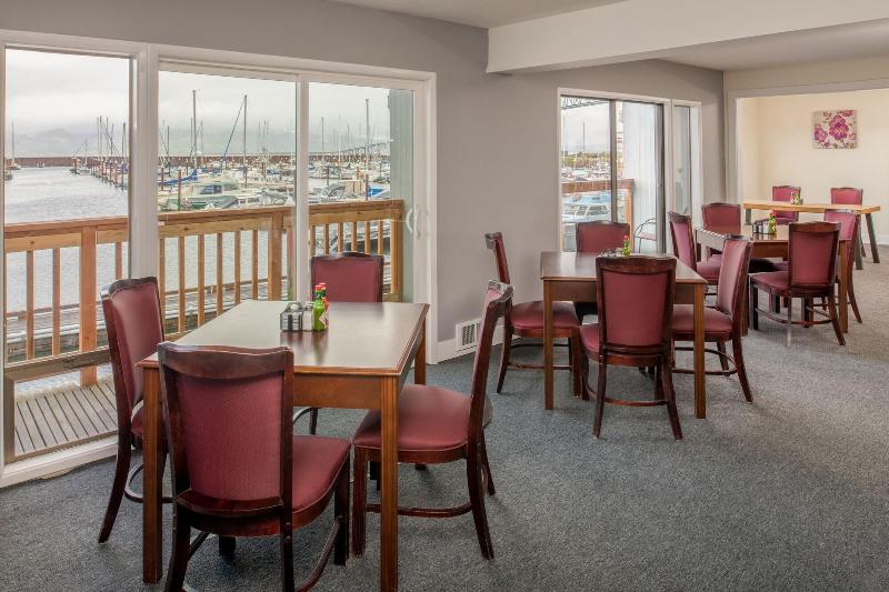 فندق Astoria Riverwalk Inn