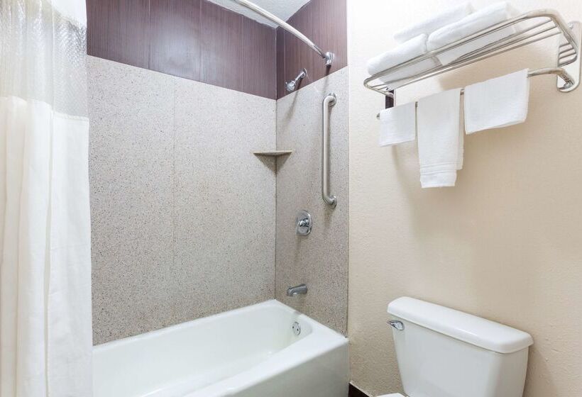 Отель Baymont By Wyndham Port Arthur   Groves Area