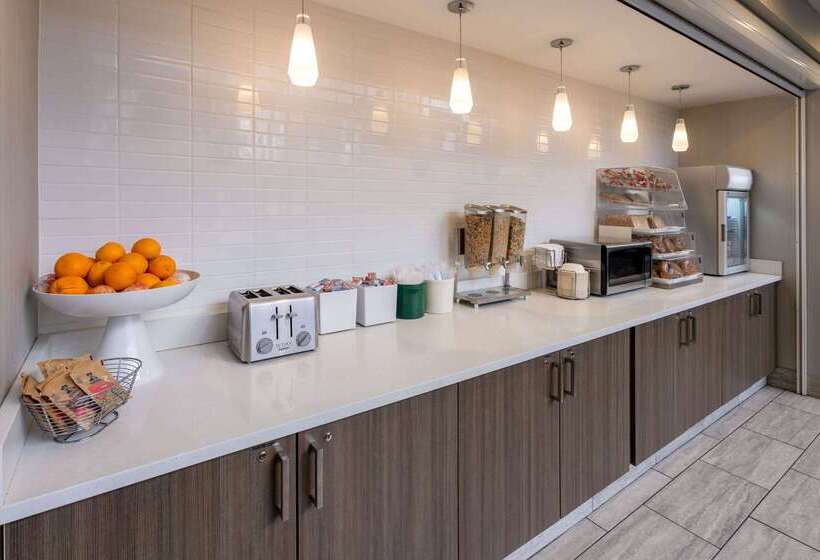 فندق Baymont By Wyndham White Plains  Elmsford