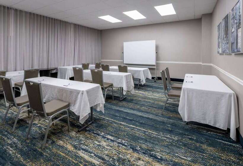 فندق Baymont By Wyndham White Plains  Elmsford