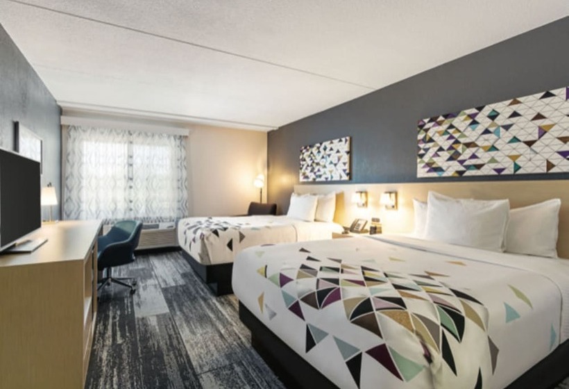 فندق Baymont By Wyndham White Plains  Elmsford
