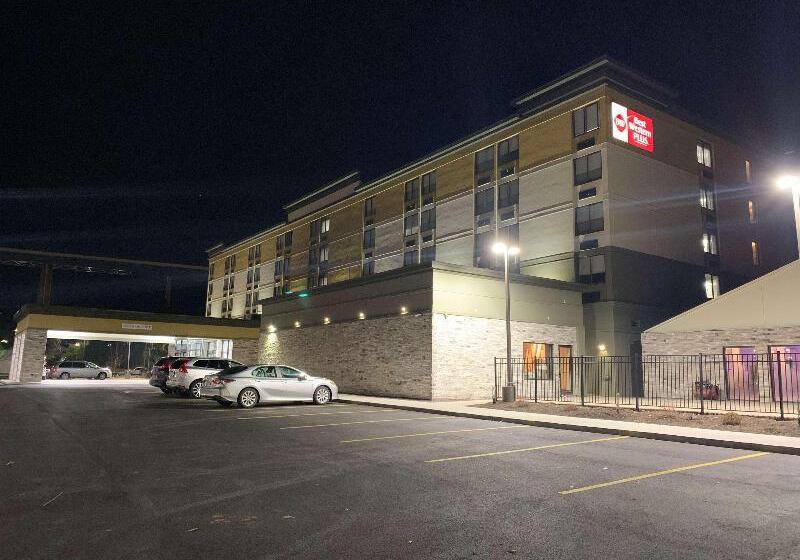 ホテル Best Western Plus Clarks Summit Scranton