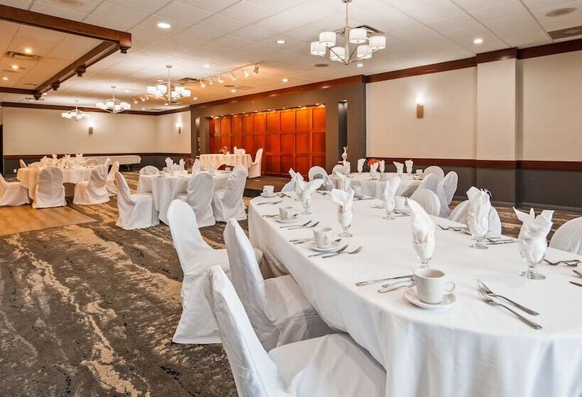 هتل Best Western Plus Clarks Summit Scranton