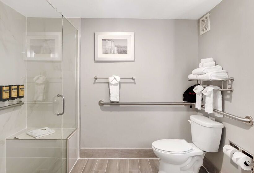 فندق Best Western Plus Commerce