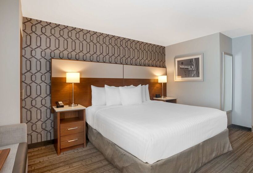 فندق Best Western Plus Commerce