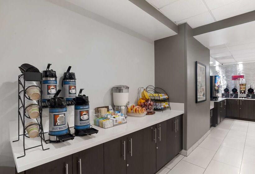 فندق Best Western Plus Commerce