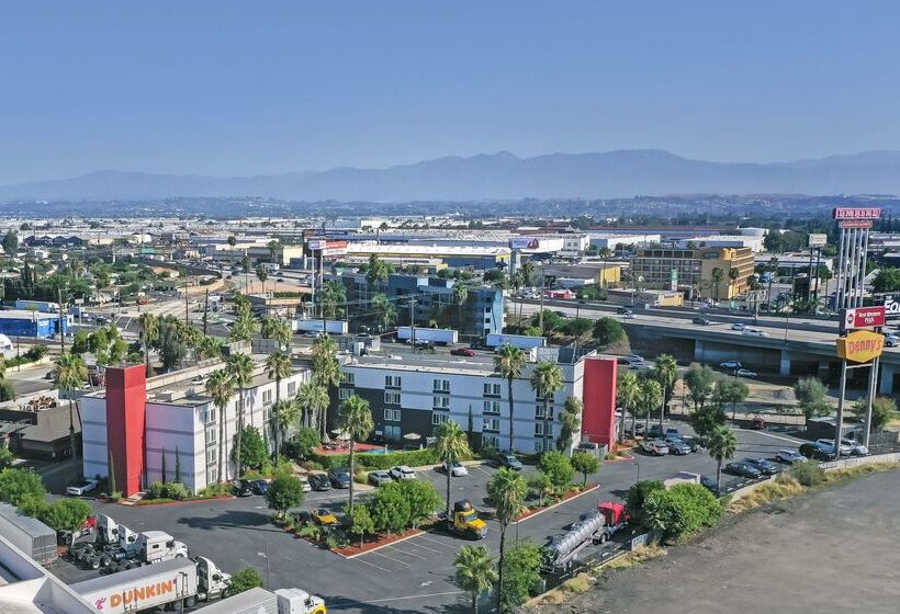 فندق Best Western Plus Commerce