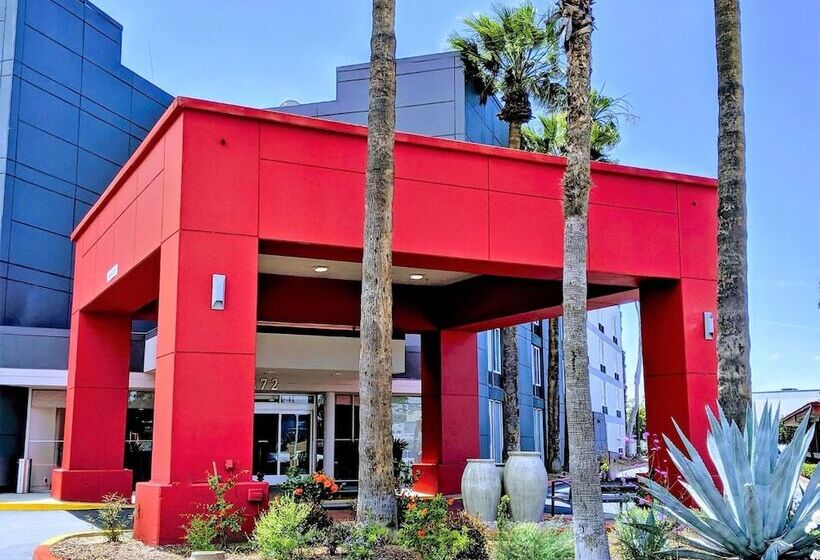 فندق Best Western Plus Commerce