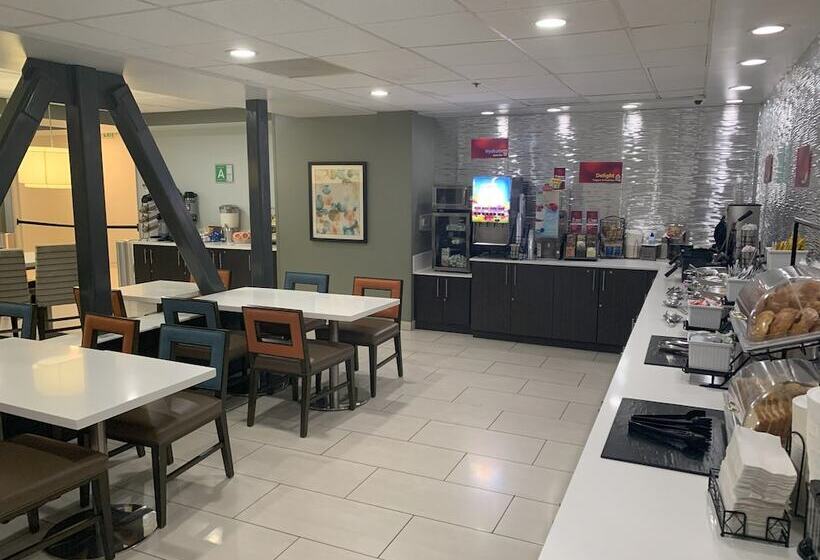 فندق Best Western Plus Commerce