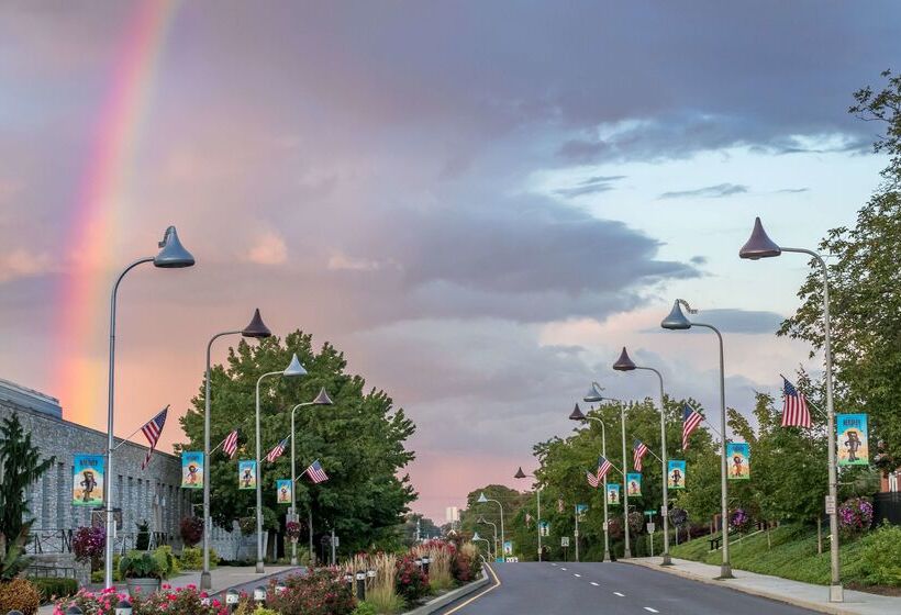 Best Western Premier The Central Hotel & Conference Center