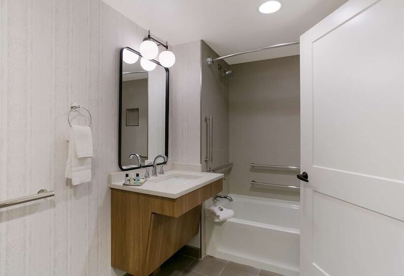 Best Western Premier The Central Hotel & Conference Center