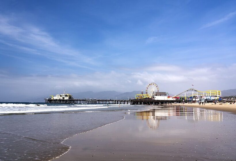 Отель Beverly Wilshire, A Four Seasons