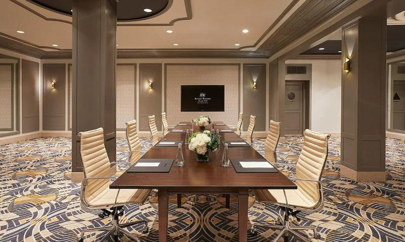 Отель Beverly Wilshire, A Four Seasons