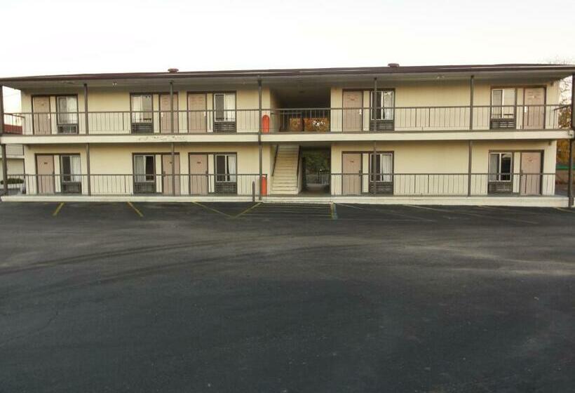 فندق Budget Inn Selma