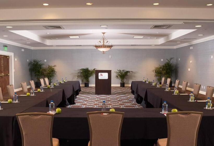 هتل Charleston Marriott