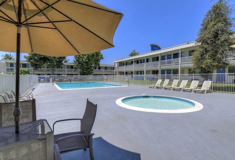 Motel 6 Claremont, Ca