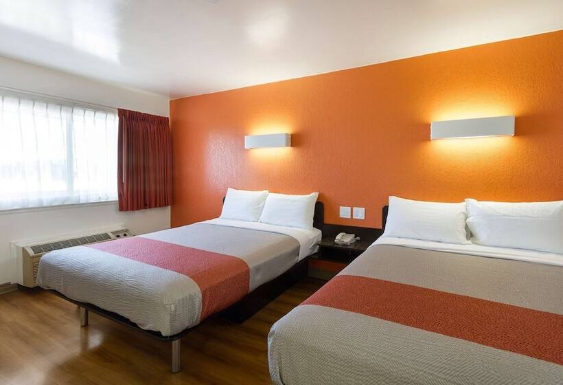 Motel 6 Claremont, Ca