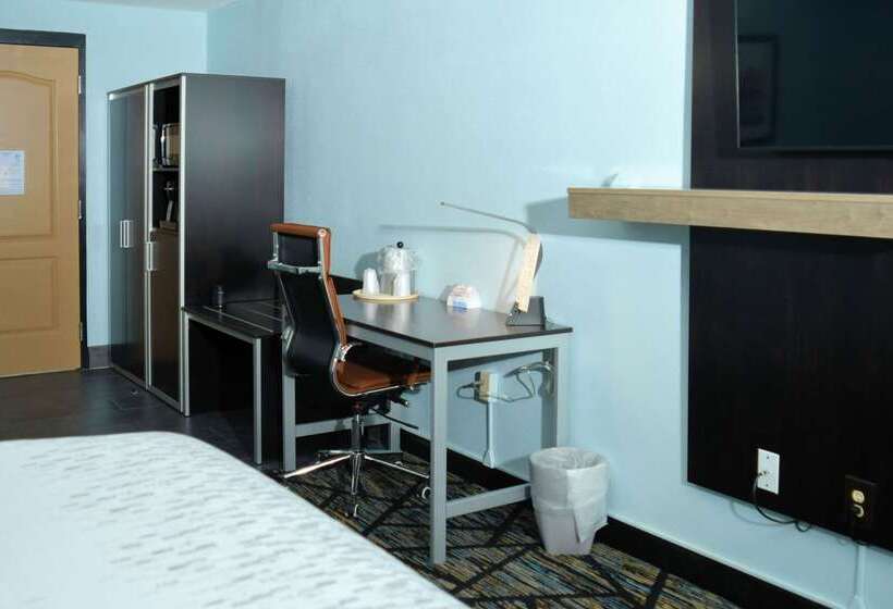 فندق Clarion Pointe Jacksonville Near Camp Lejeune