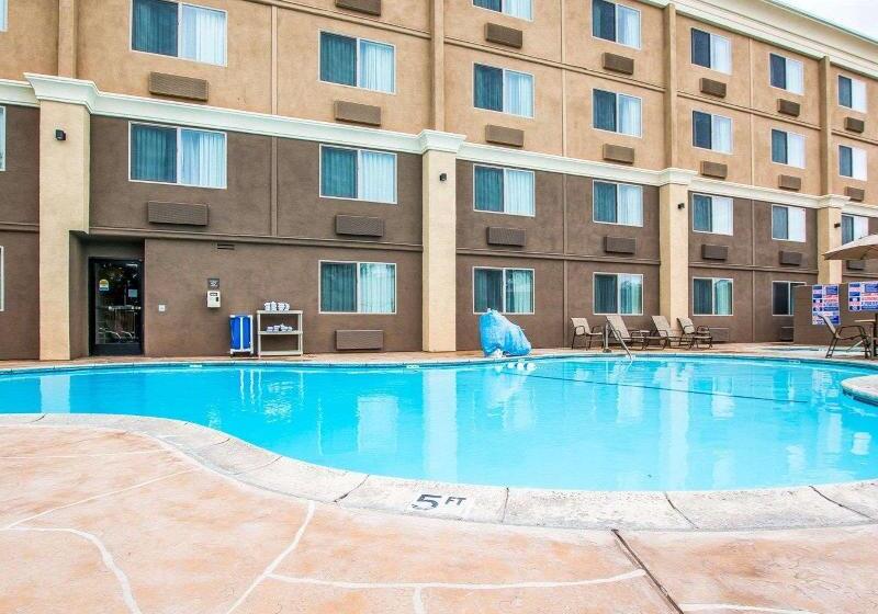 בית מלון כפרי Comfort Inn Chula Vista San Diego South
