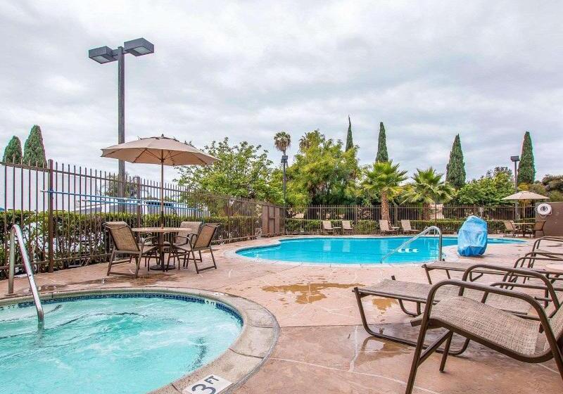בית מלון כפרי Comfort Inn Chula Vista San Diego South