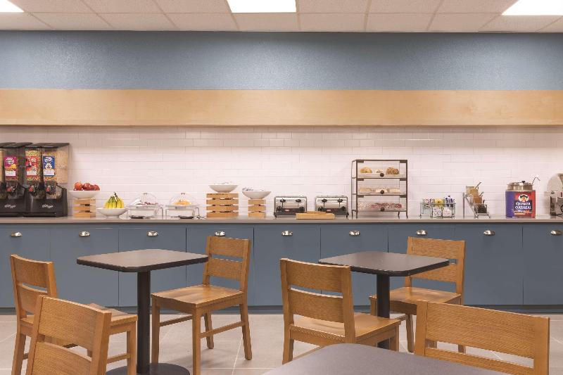 هتل Country Inn & Suites By Radisson, North Little Rock, Ar