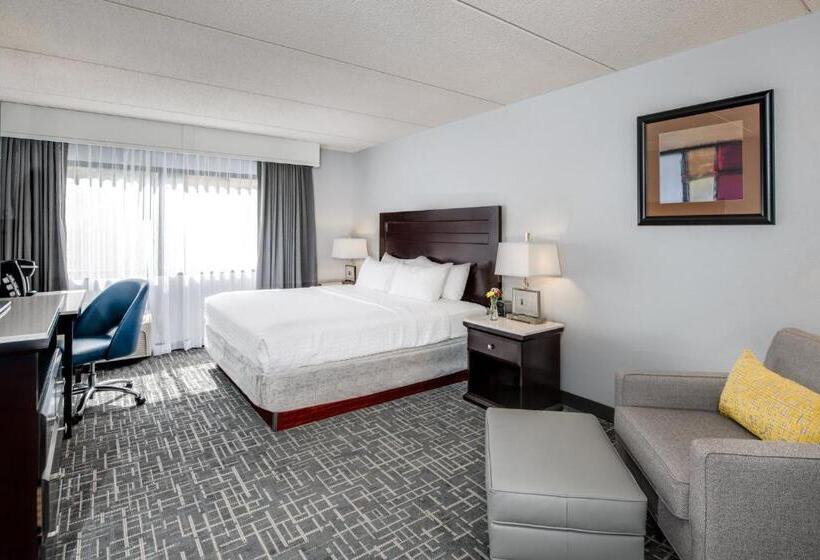 هتل Crowne Plaza Milwaukee South, An Ihg