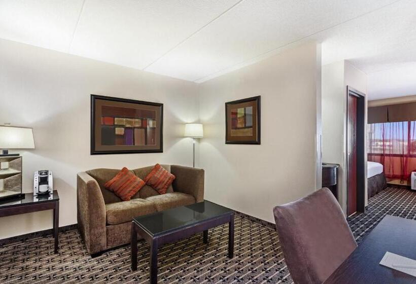 בית מלון כפרי Crowne Plaza Milwaukee South, An Ihg