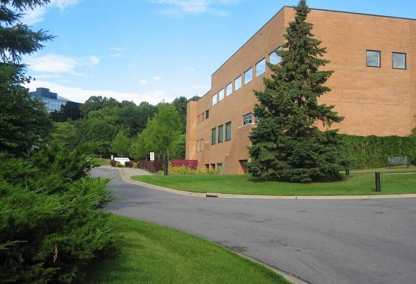 בית מלון כפרי Crowne Plaza Minneapolis West, An Ihg