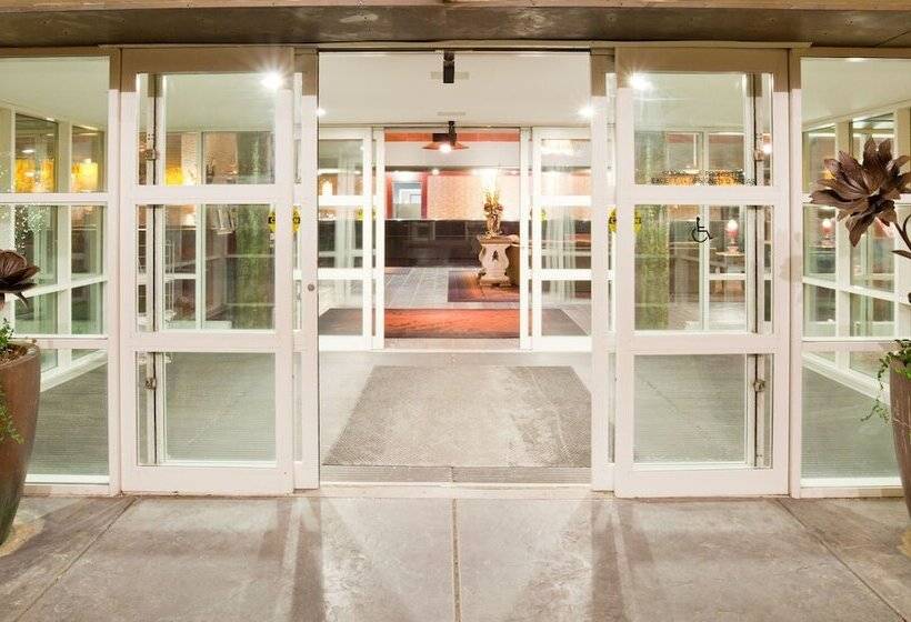 בית מלון כפרי Crowne Plaza Minneapolis West, An Ihg