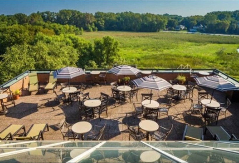 בית מלון כפרי Crowne Plaza Minneapolis West, An Ihg