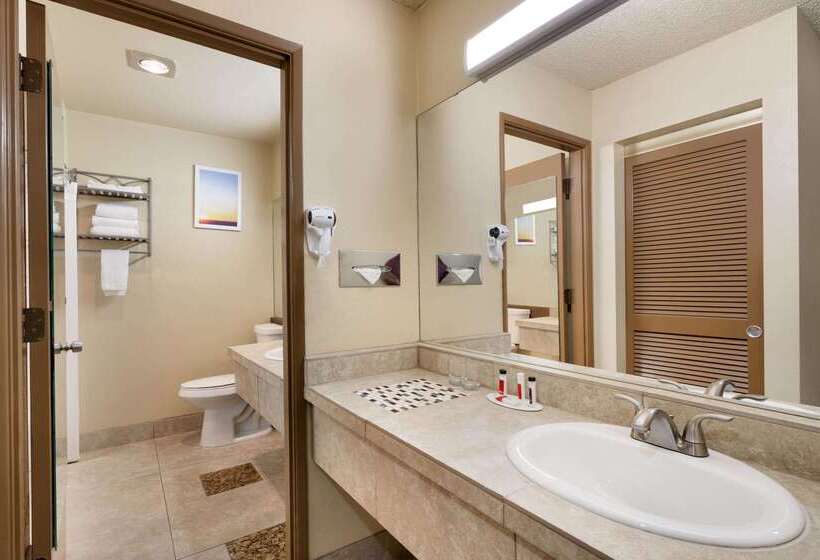 ホテル Days Inn By Wyndham Bend